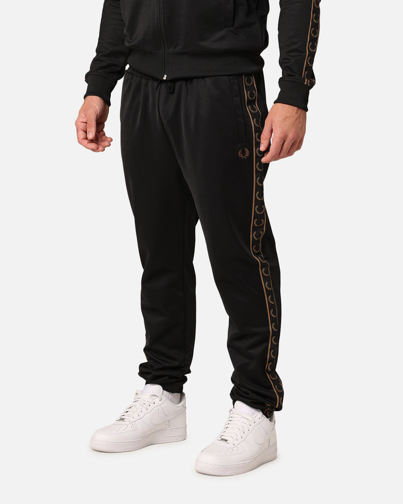 FRED PERRY Contrast Tape Track Pant Black/ Shadedston | Queens FRED PERRY Contrast Tape Track Pant Black/ Shadedston | Queens
