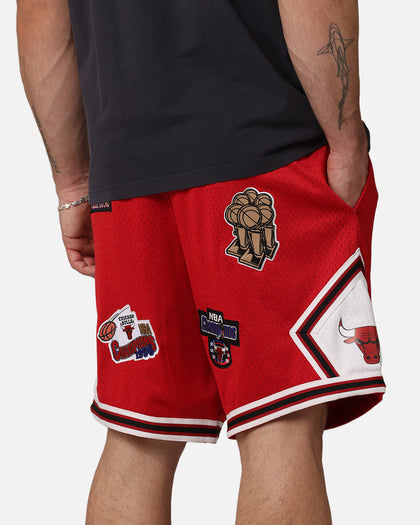 Mitchell & Ness Chicago Bulls 'UNC To Chicago' Champions Shorts Red