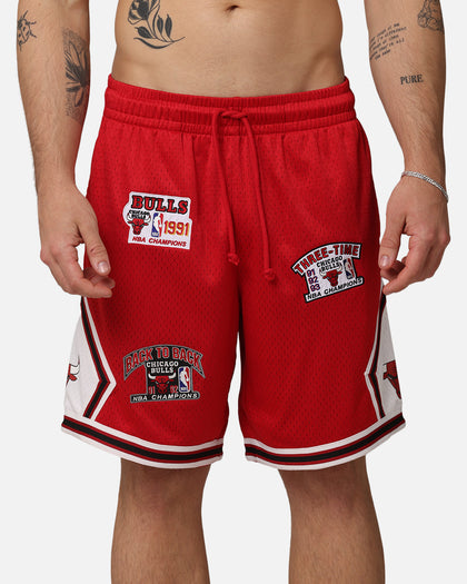 Mitchell & Ness Chicago Bulls 'UNC To Chicago' Champions Shorts Red