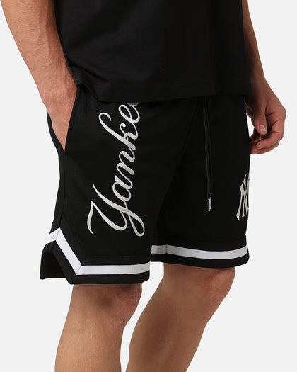 New Era New York Yankees Mesh Glow Shorts Black