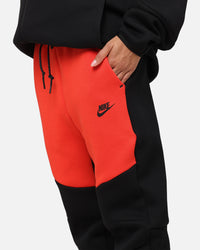 Nike Sportswear Tech Fleece Joggers Lt Crimson/Black