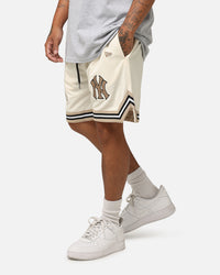 New Era New York Yankees Mesh Shorts Light Beige