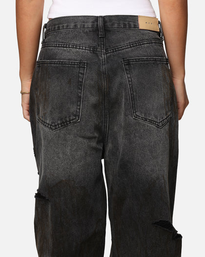 MNML Ultra Baggy Thrashed Denim Jeans Black