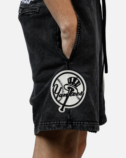 Pro Standard New York Yankees Raffia Shorts Black Acidwash