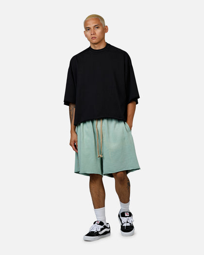 MNML Oversized Cargo Sweat Shorts Seafoam