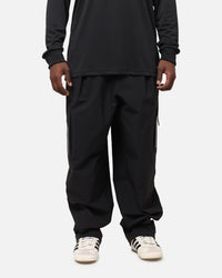 adidas x Mercedes-AMG PETRONAS Formula One F1 2025 Mechanics Joggers Black/White