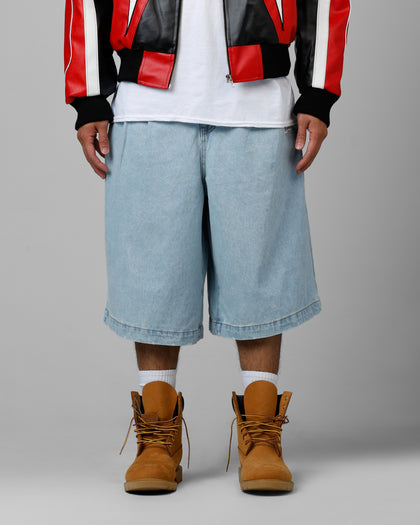 Loiter 3 Quarter Shorts Light Wash