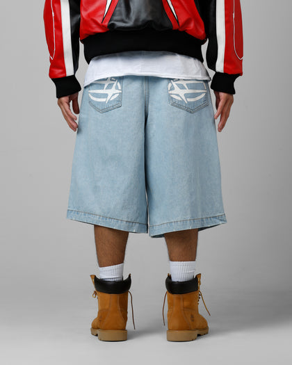 Loiter 3 Quarter Shorts Light Wash