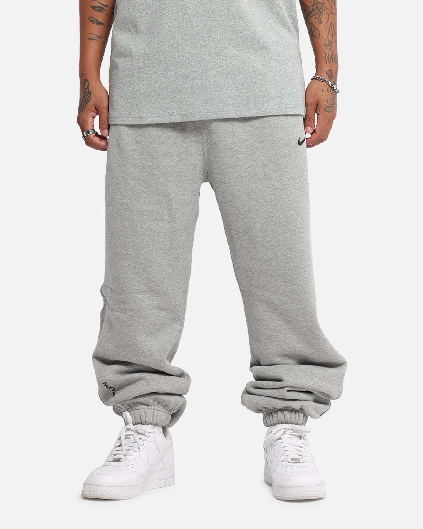 grey nike sweat outfit