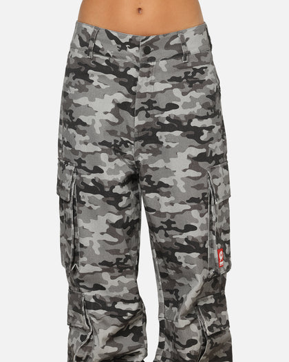 Carre Camo Baggy Pants Black Camo