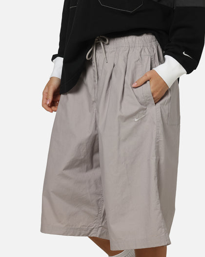 Nike Club Sheoul Oversized Shorts College Grey