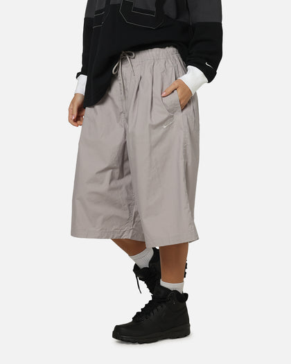 Nike Club Sheoul Oversized Shorts College Grey