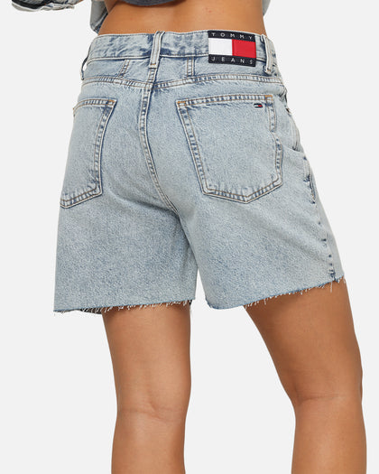 Tommy Jeans Women's Mom Fit Denim Shorts Mid Denim