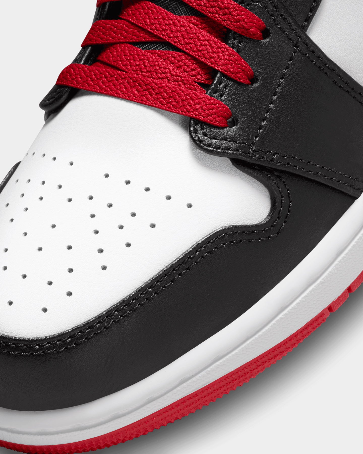 black gym red white jordan 1 mid