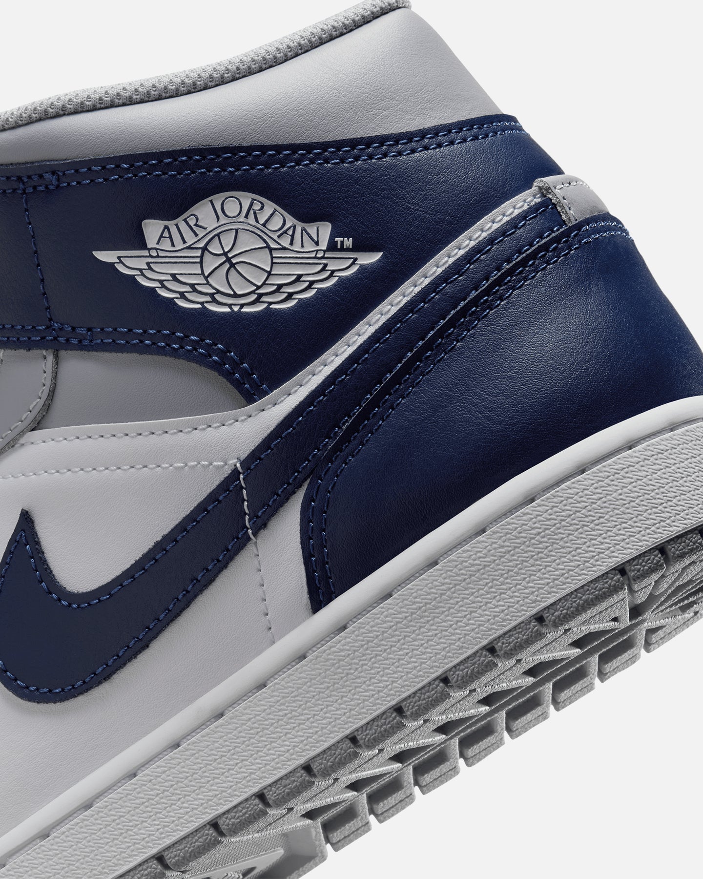 nike air jordan 1 mid georgetown