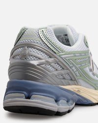 New Balance 1906R Ice