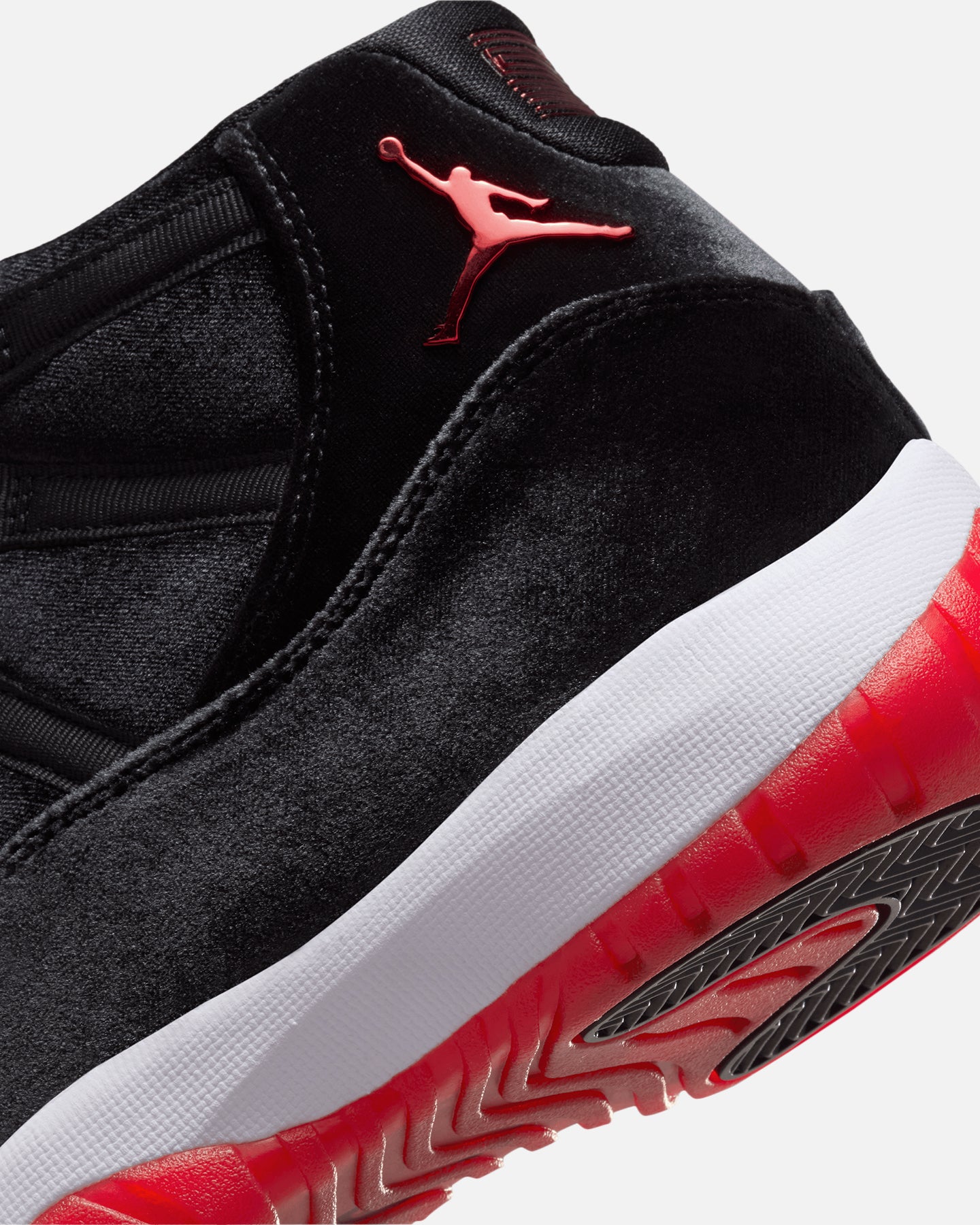 women jordan 11 bred