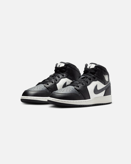 Jordan Kids' Air Jordan Mid (GS) Black/White Culture Kings