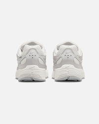 Nike Women's P-6000 SE Summit White/Wolf Grey