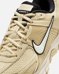 Nike Women's Zoom Vomero 5 Team Gold/Soft Pearl