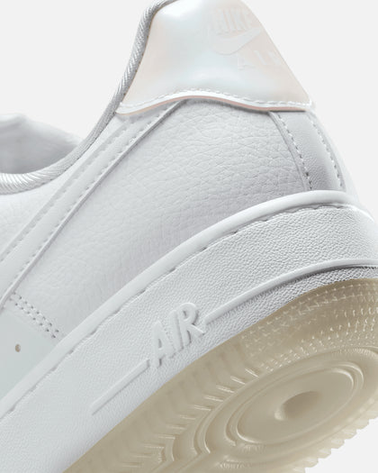 Nike Women's Air Force 1 '07 White/White