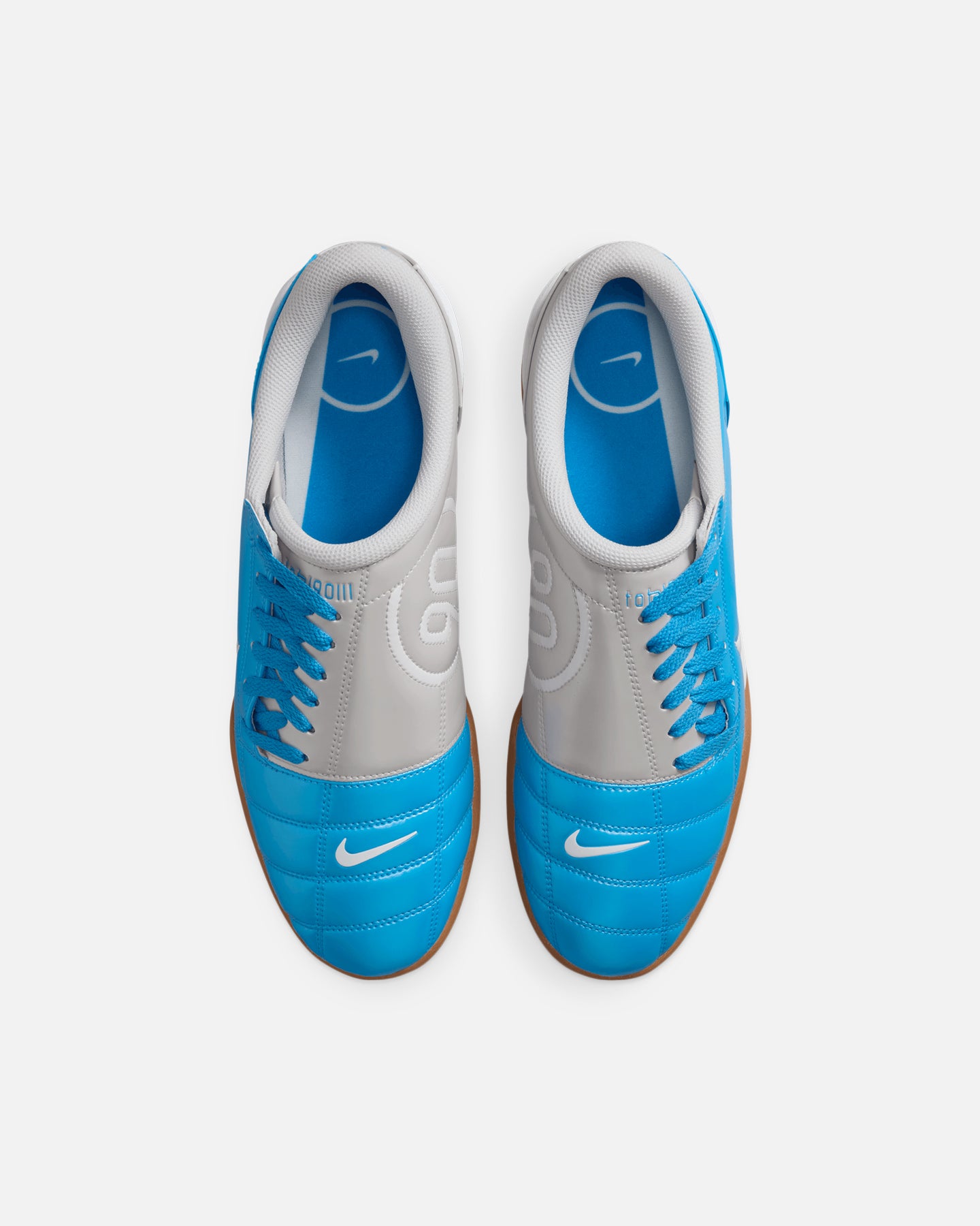 white and blue total 90s