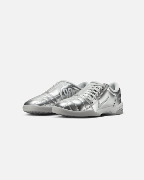 Nike Women's Total 90 Platinum