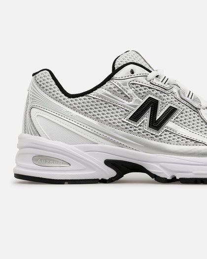 New Balance 740 Silver/Black