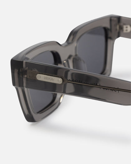 Nuqe Jones Sunglasses Smoke Grey