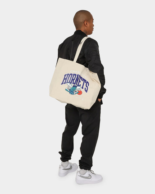 Mitchell & Ness Charlotte Hornets Keyline Tote Bag Cream