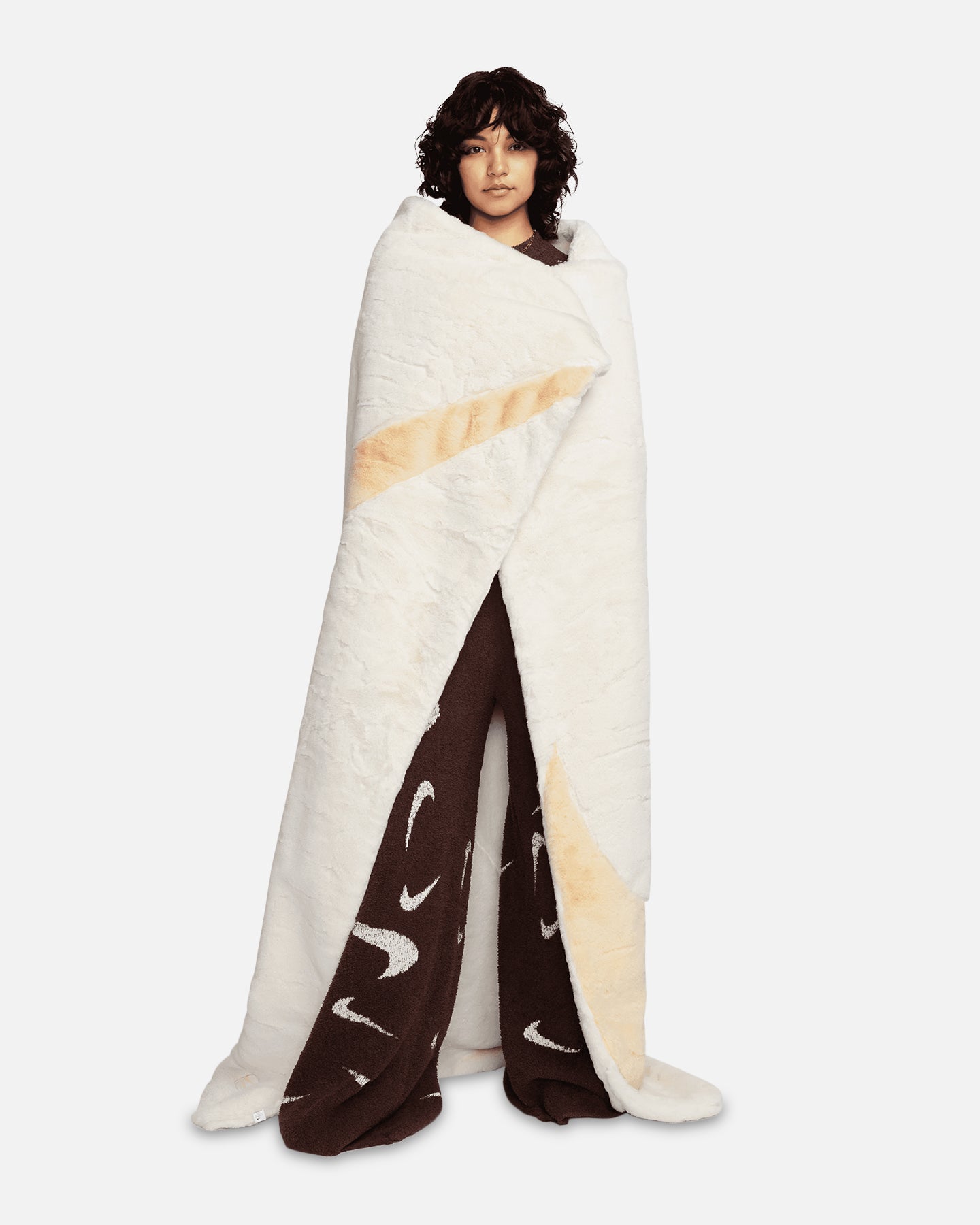Nike Sportswear Faux Fur Blanket Pale Ivory | Culture Kings