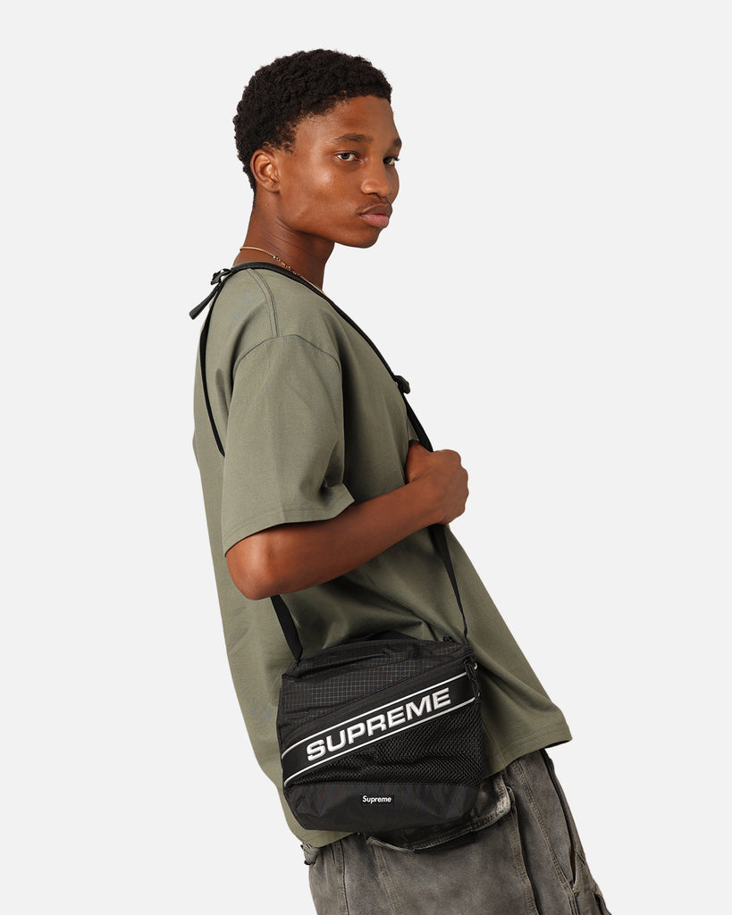 Supreme Logo Shoulder Bag Black | Culture Kings