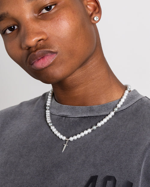 NXS Dagger Pearl Necklace White Gold/Blue