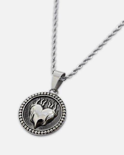 NXS Burning Heart Necklace White Gold
