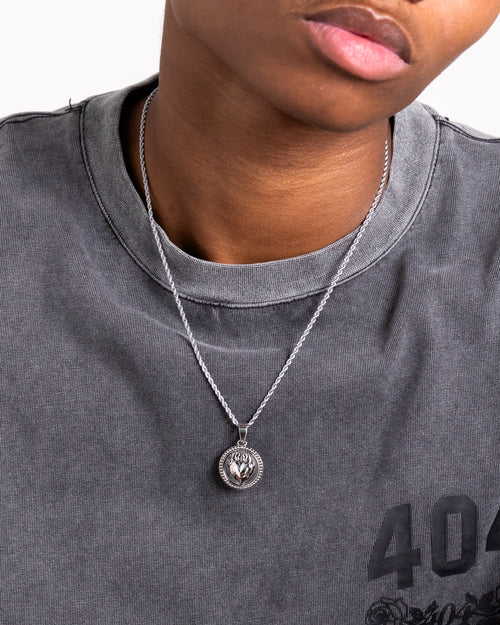 NXS Burning Heart Necklace White Gold