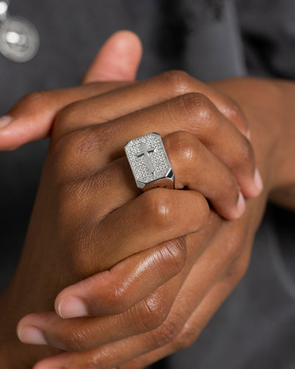 NXS Sanctity Ring Iced White Gold