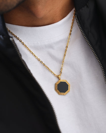 Saint Morta Onyx Octagon Pendant Chain Gold