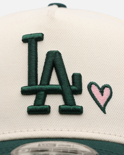 New Era Los Angeles Dodgers 'Pink Satin Hearts Green' 9FORTY A-Frame Snapback Chrome/Dark Green