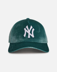 New Era New York Yankees 'Velvet Dreams 2.0' 9FORTY A-Frame Snapback Pine Green