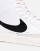 Nike Men's Blazer Mid '77 Vintage White/Black