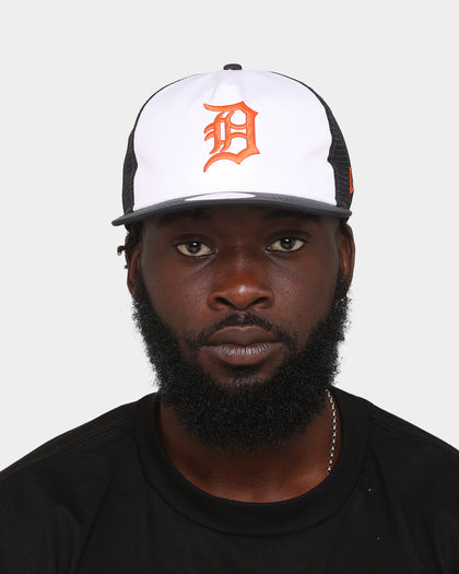 New Era Detroit Tigers 'Team Two-Tone' Prolight Old Golfer Trucker Snapback White/OTC