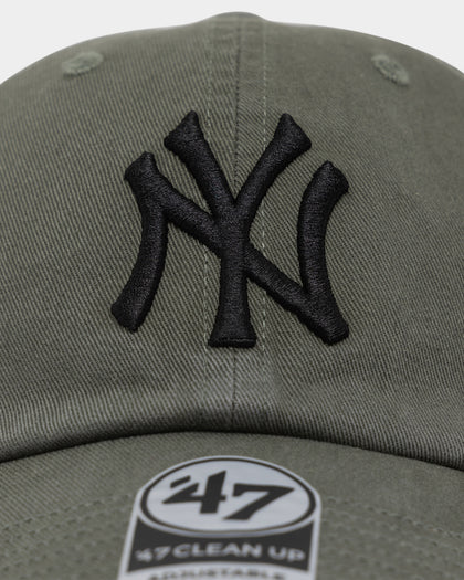 47 Brand New York Yankees 47 Clean Up Strapback Moss