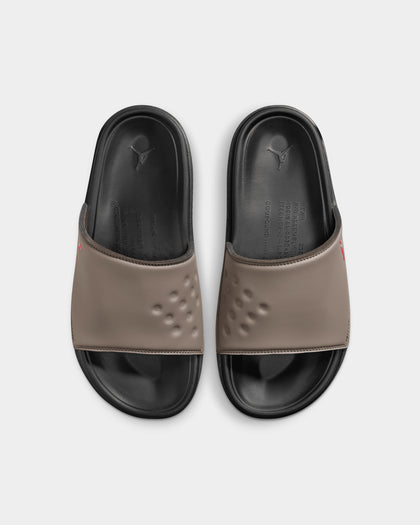 Jordan Play Palomino/Fire Red