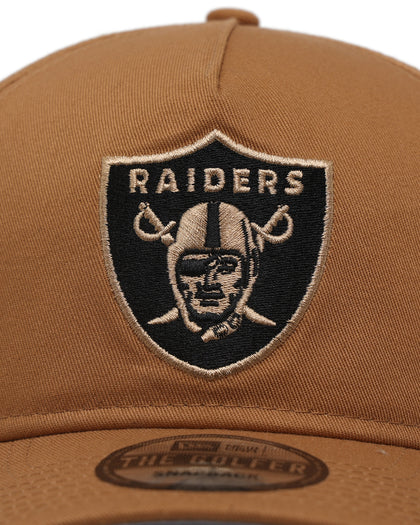 New Era Las Vegas Raiders Pinch Crown Golfer Wheat/Black