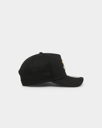 New Era New York Yankees 'Metal Badge' 9FORTY K-Frame Snapback Black/Gold Metallic