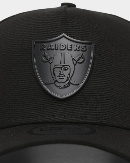 New Era Las Vegas Raiders 'Metal Badge' 9FORTY K-Frame Snapback Black/Black