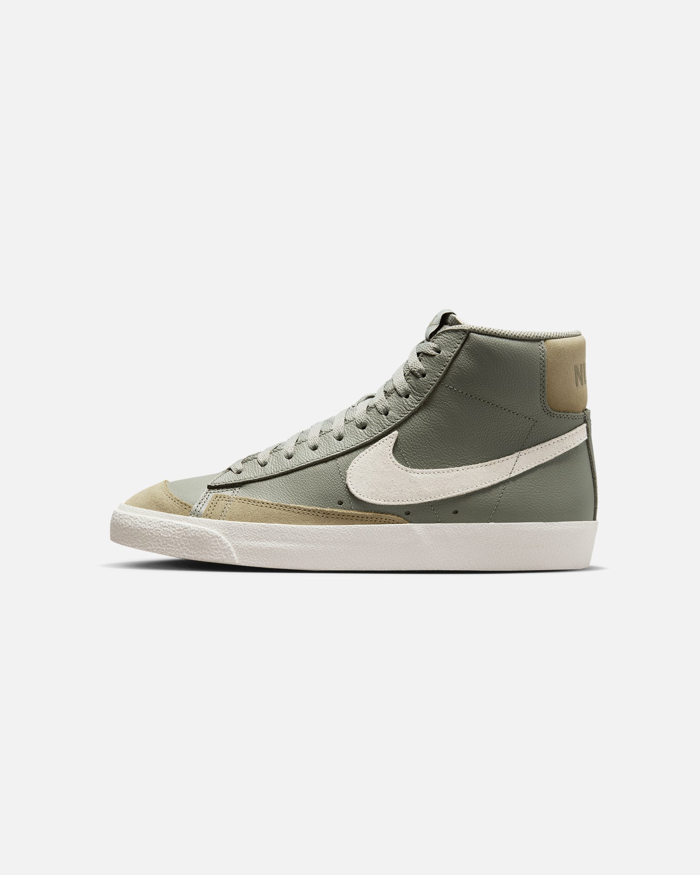 nike blazer premium mid