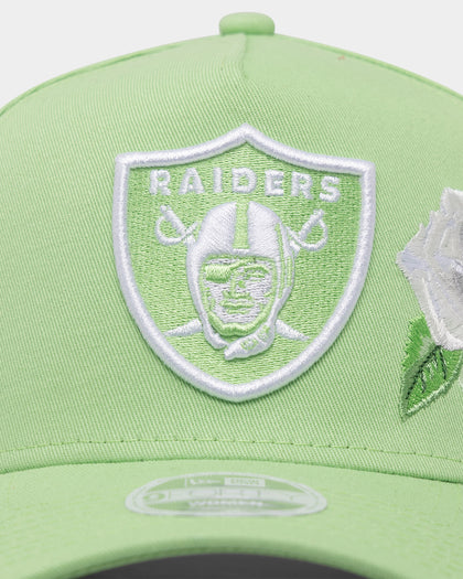 New Era Women's Las Vegas Raiders 'Pastel Rose' 9FORTY A-Frame Snapback Spearmint/White