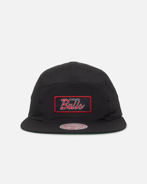 Mitchell & Ness Chicago Bulls Team Logo Camper Strapback Black