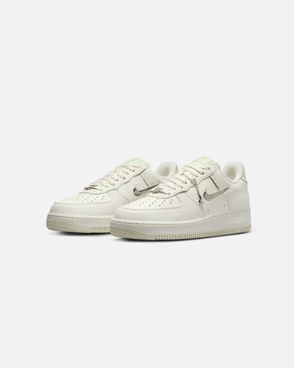 Nike Women's Air Force 1 '07 Next Nature SE Sail/Vapor Green